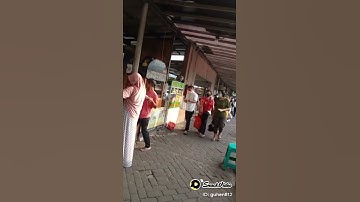 Siomay Bandung yang terkenal di bogor ada di terminal DAMRI Botani square