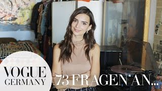 73 Fragen an Model & Schauspielerin Emily Ratajkowski | VOGUE Germany