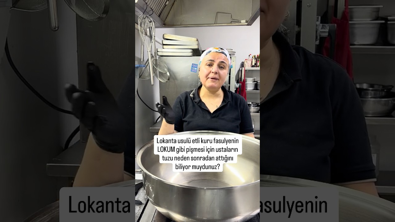Lokanta usulü etli kuru fasulyenin LOKUM gibi pişmesi için ustalar tuzu neden sonradan atar? Lokanta usulü etli kuru fasulyenin LOKUM gibi pişmesi için ustalar tuzu neden sonradan atar?