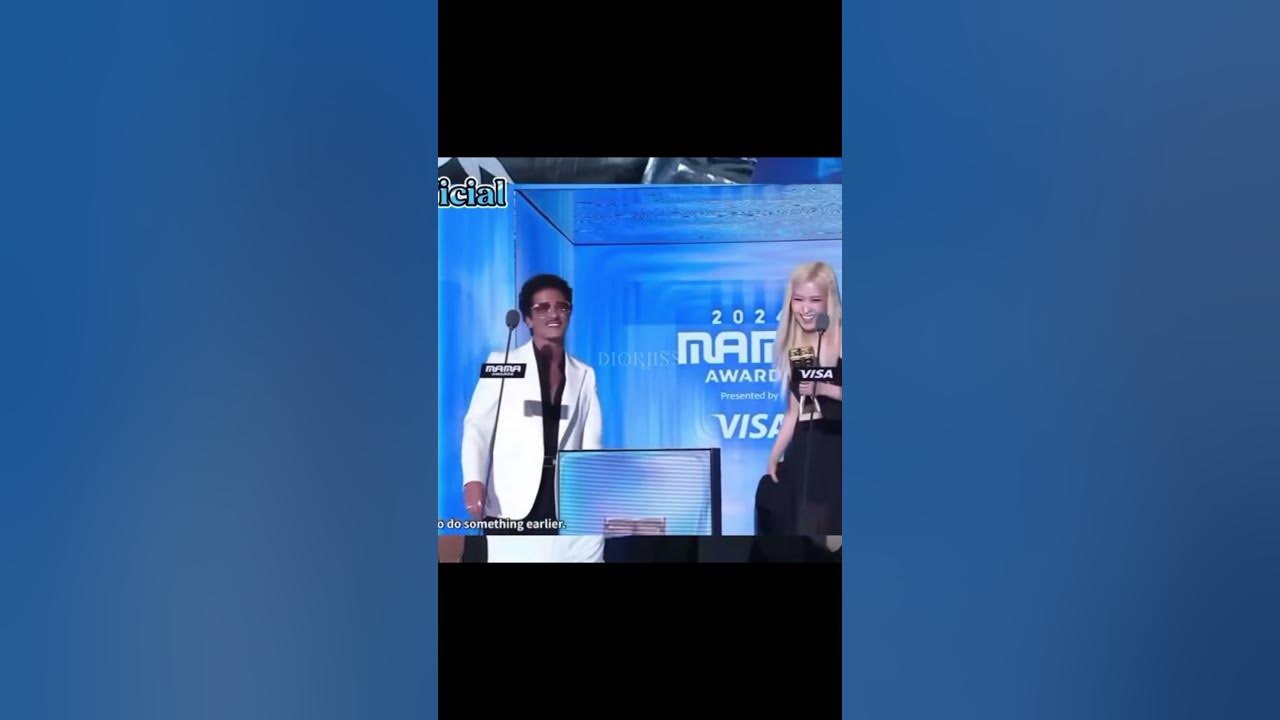 They are so cute together 😭 #rosé #brunomars #blackpink #mamaawards #kpop