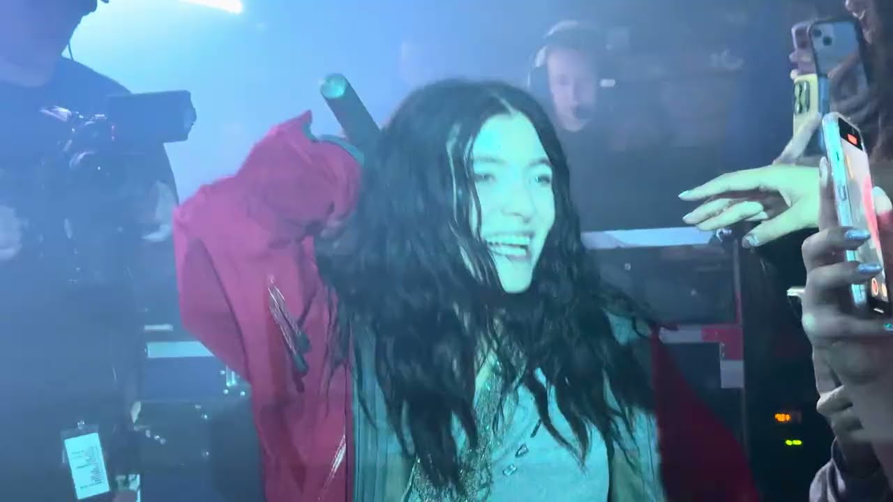 Lorde - Ribs (Live) 4K