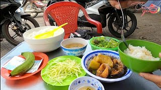 Quán quê bán cơm bao no 25k khăn lạnh, trái cây, rau thêm, trà đá miễn phí khách ăn chật kín quán