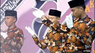 Sebuah budaya seni joget bersama. LODI MAMA LO BABA. Jamak taksir PP. AL Hasaniyyah 2022