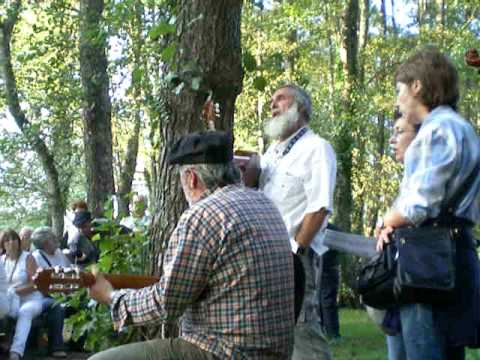 Manuel Maria na memria. A Quenlla