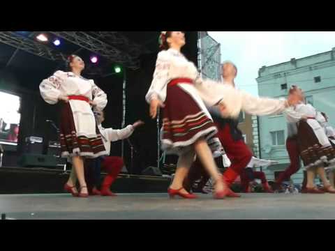 Борщів Свято вишиванок і борщу 2016
