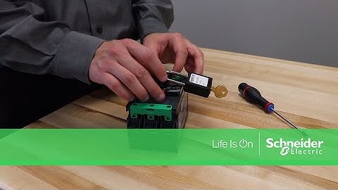 Installing LV426905 ON/OFF Padlock Attachment on PowerPact B Breaker | Schneider Electric Support
