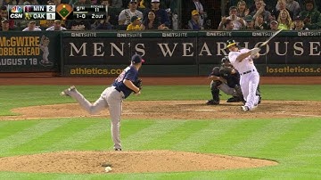 MIN@OAK: Smolinski delivers game-tying RBI in the 9th