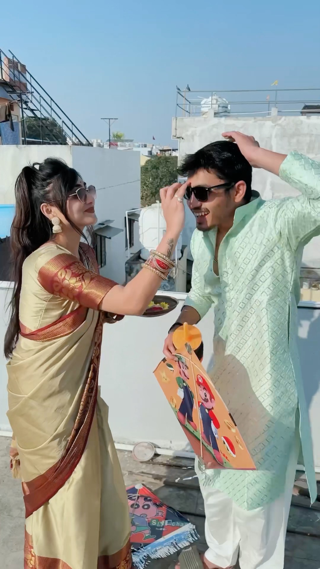 Biwi no.1?||happy makarsankranti ?️||#comedy #biwino1 #youtubeshorts #happymakarsankranti #golu008