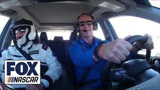 Peyton Manning talks with Darrell Waltrip as he pilots the Daytona 500 pace car | NASCAR on FOX How Fast Does Nascar Pace Car Go