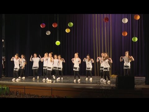 Video: Kā Dejot Mūsdienu Deju