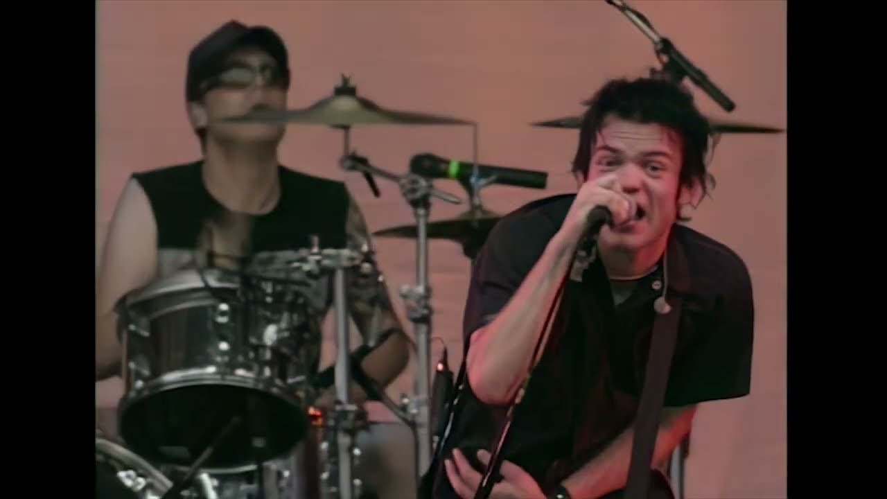 Sum 41 - Summer Sonic 2004 - YouTube