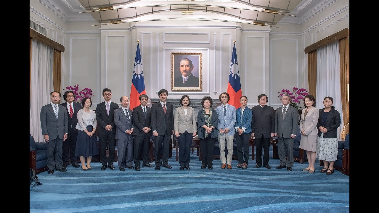 President Tsai meets delegation from University of Tokyo cross