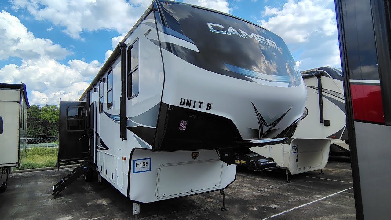 F118 - 42' 2020 Forest River Sabre 38RDP w/5 Slides