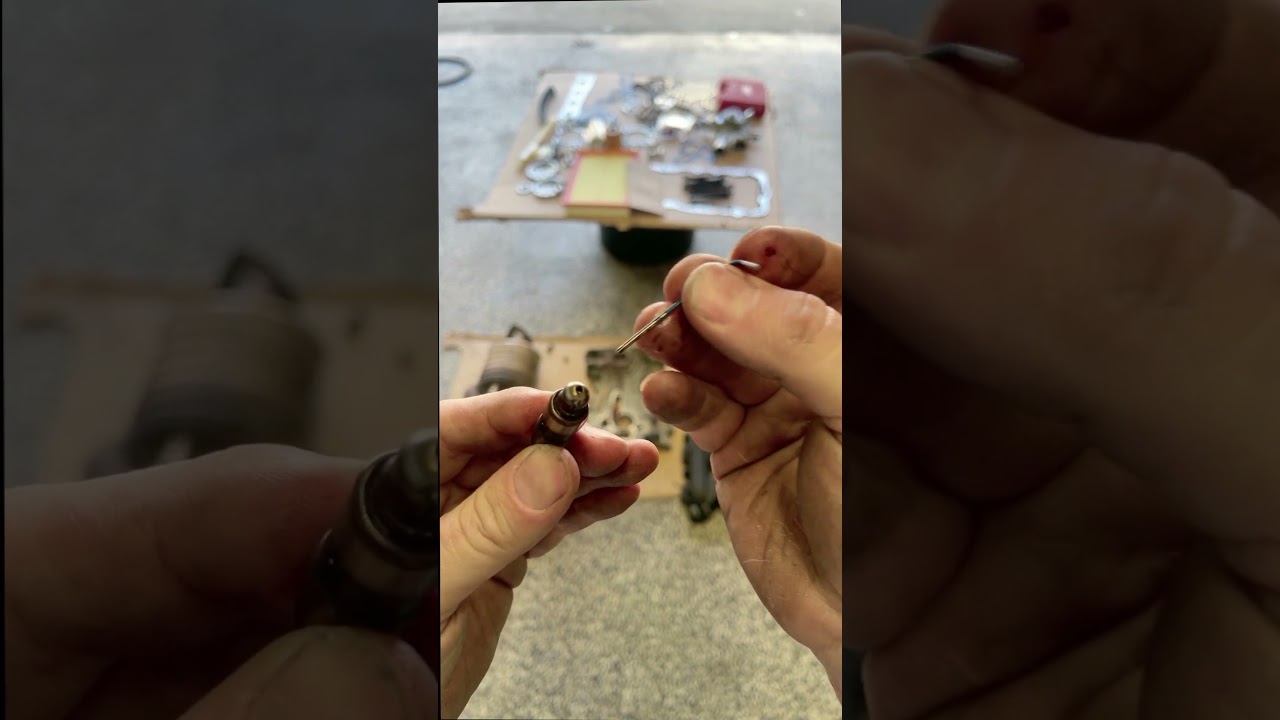 Bleeding hydraulic lifters 