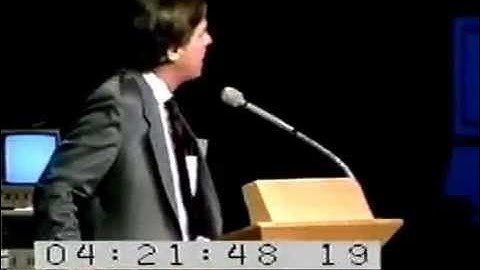 Nicholas Negroponte at the 5th anniversary of MIT Media Lab, 1990/10/1 (VPRI 330)