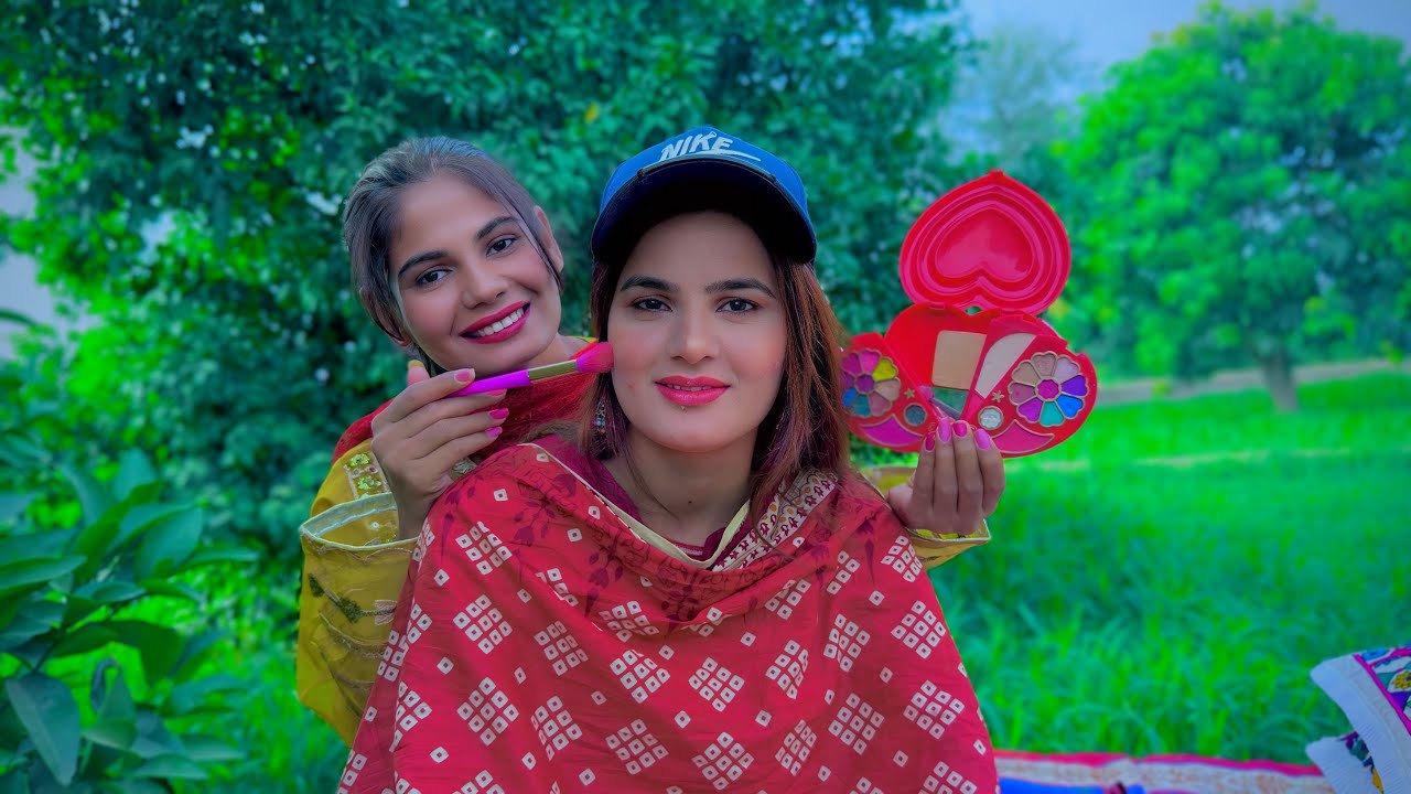 ASMR My Friend Makeup 💄