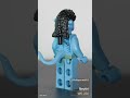 [Minifigure avt012] Neytiri - Lime and Magenta Feather Necklace, Headband, Open Mouth Smile