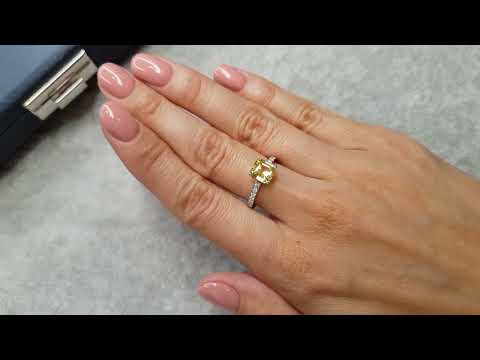 Ring with golden sapphire 2.07 ct and diamonds in 18K white gold Video  № 1