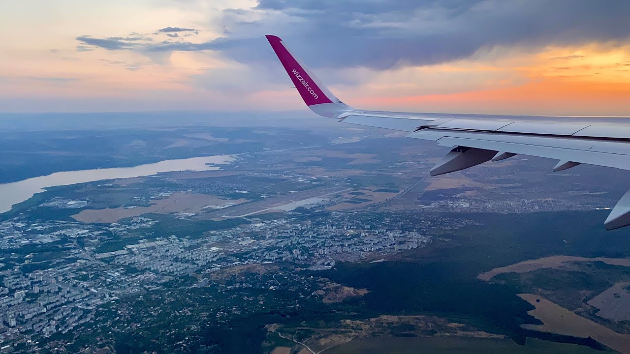 🌇 Sunset Takeoff from Varna Airport, Wizz Air Airbus A321neo 🛫