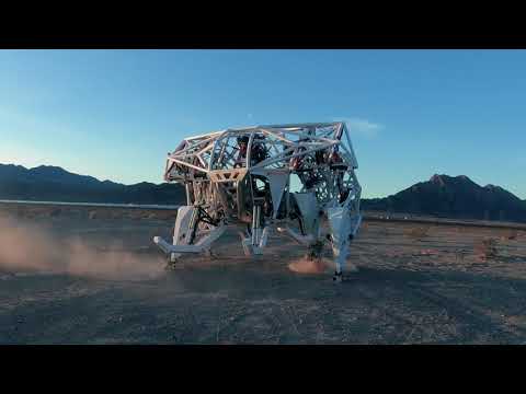 Massive Robot with 3600 Kilo Weight and 4.5 Meter Length: Prosthesis