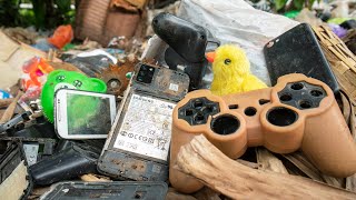 Broken Samsung Restoration From Trash || Restore broken samsung A02s, Found phone in trash