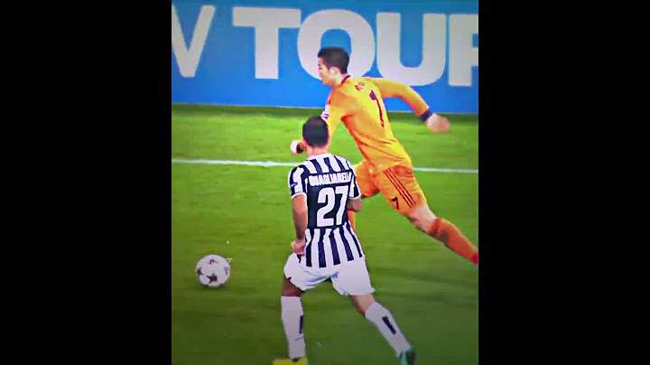 Cristiano Ronaldo Humiliating Skills 😬