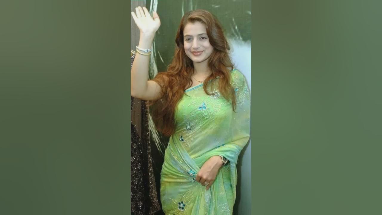 Amisha Patel (actress) shorts Amisha Patel (actress) shorts