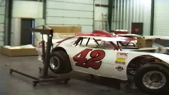 STOCK CAR RACING - NASCAR - Rodney Combs' fabricat...