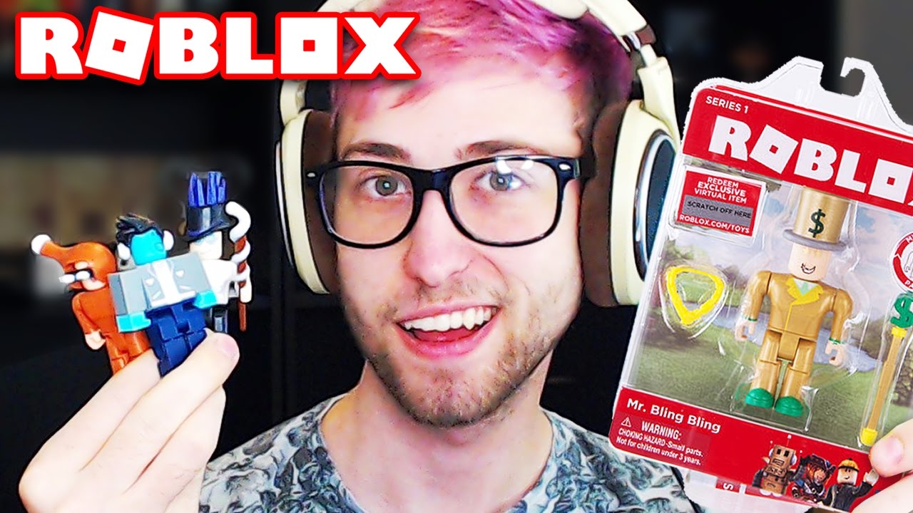 Unboxing New Roblox Toys Youtube - denisdaily denis roblox toy