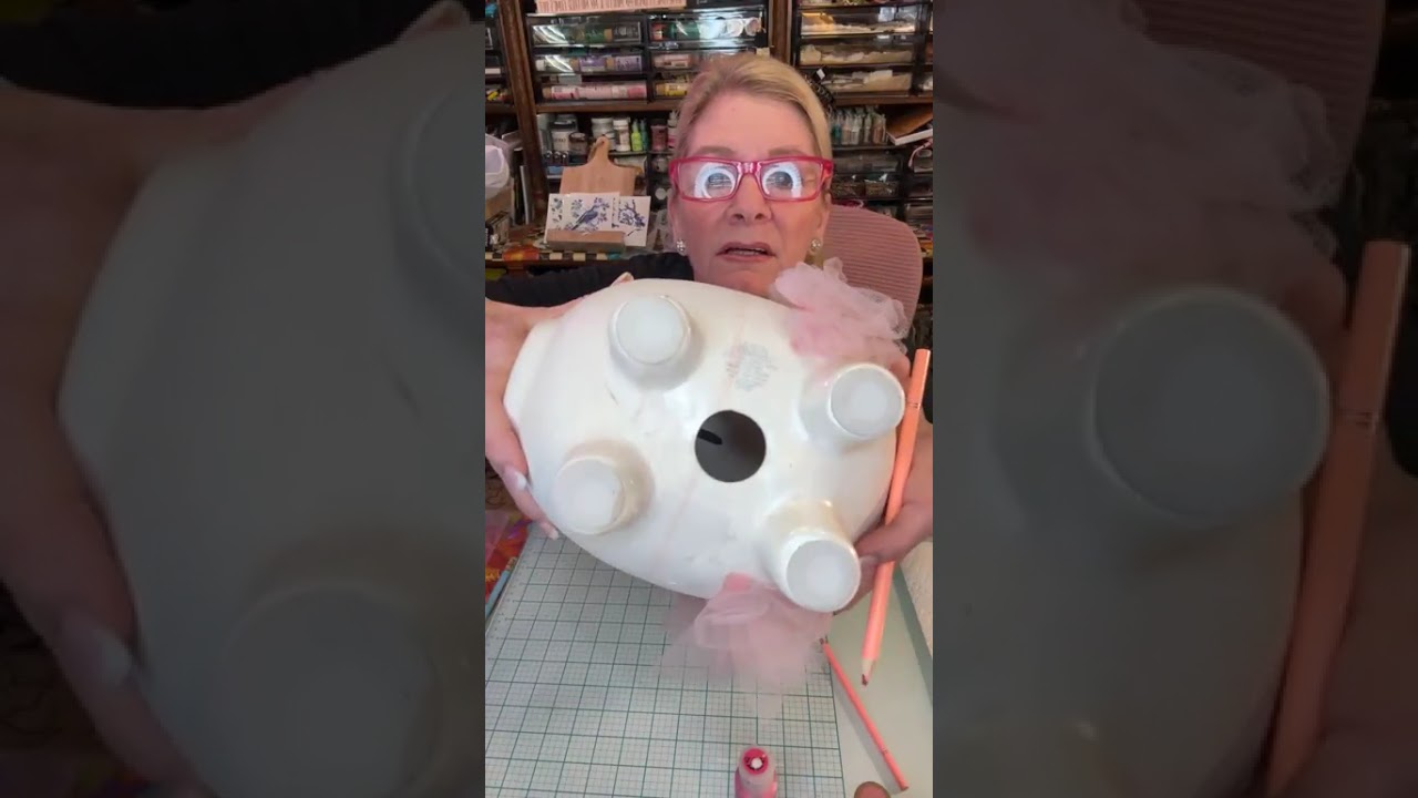 DIY Pink and White Check Pattern | Ceramic Piggy Bank Painting Tutorial