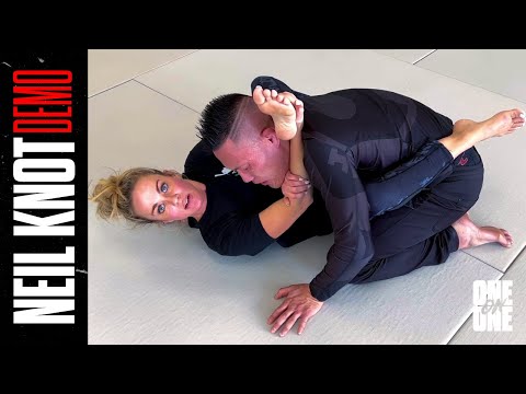 Laura Sanko MMA Demo | Neil Knot
