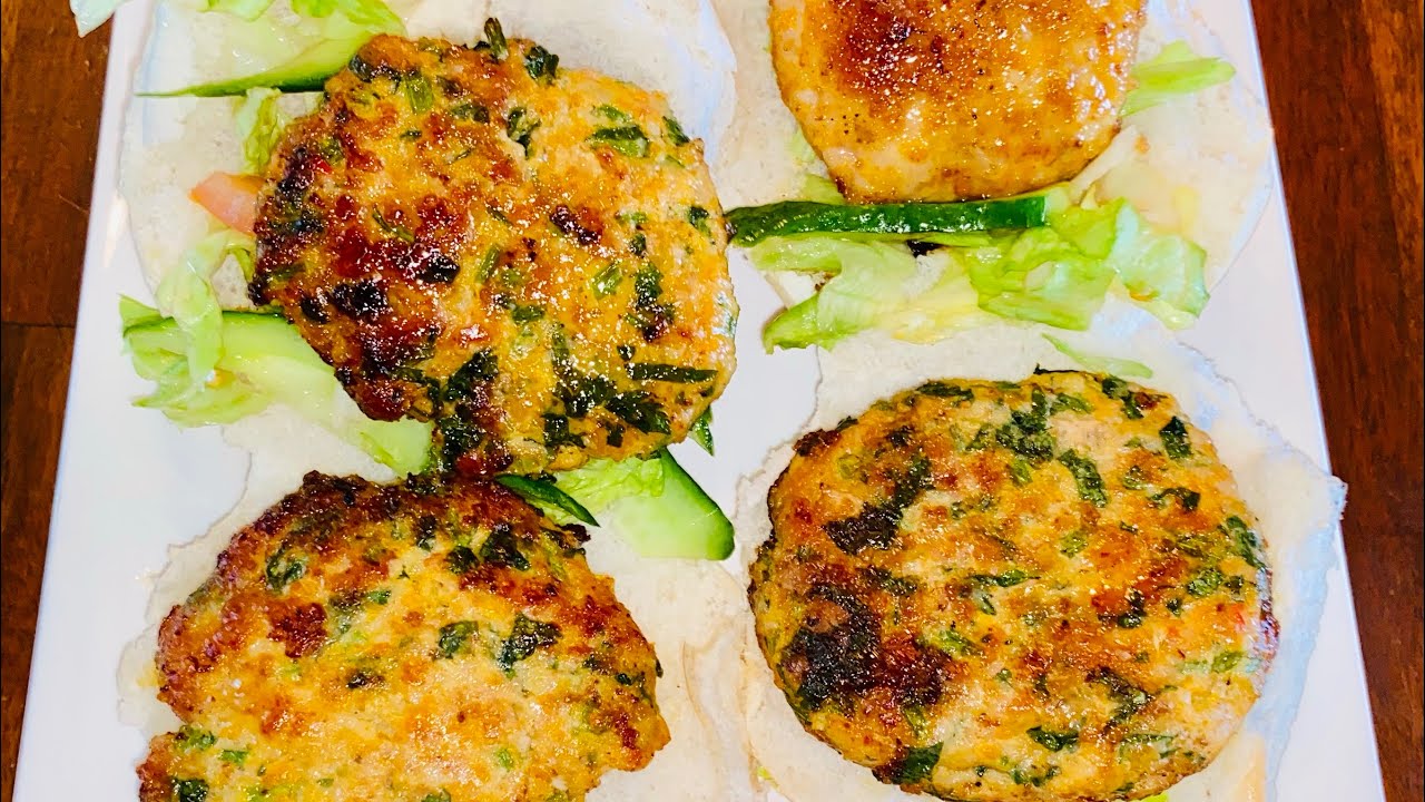 ~ KOOKVLOG ~ BROODJE KIPGEHAKT MET RAUWKOST KLAARMAKEN - RAMPIARE HOELAS