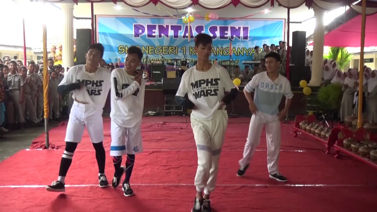 DANCE SUPER KEREN PAGELARAN SMPN 1 KARANGANYAR KEBUMEN