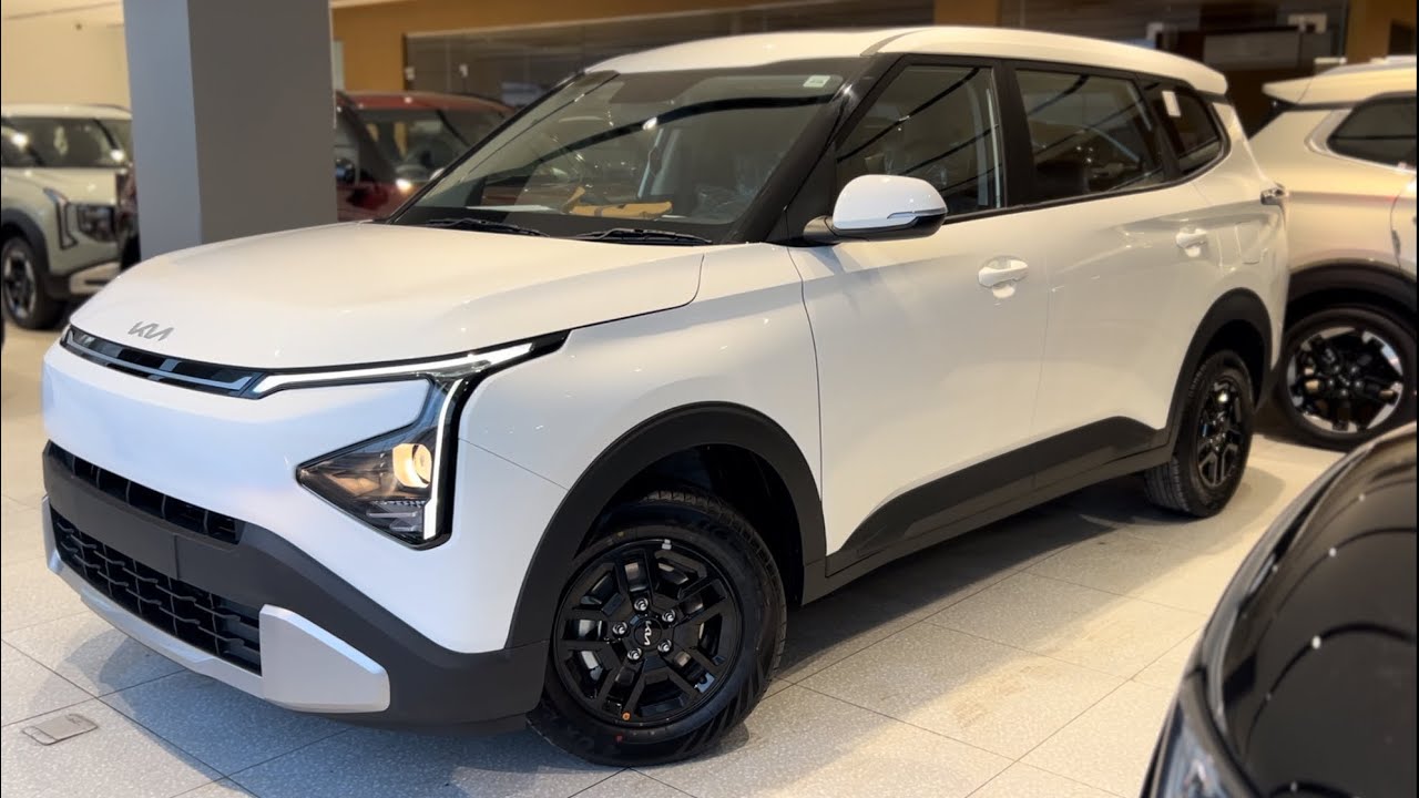 New Kia Carens Clavis HTE EX 2026 New Variant With 4 New Features 