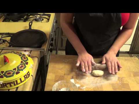 how-to-make-homemade-flour-tortillas--comidas-de-mi-familia-(foods-from-my-family)