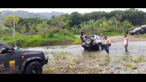 Jalur pantai sukamade Banyuwangi..4x2...berasa 4x4😀😀