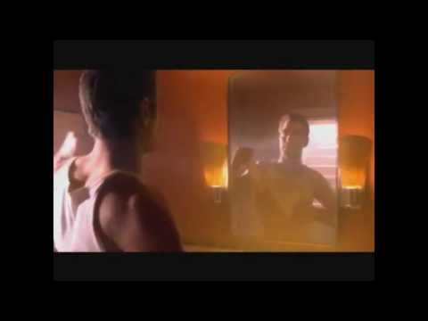 Out of Sight bathtub scene - Jack Foley (George Clooney) and Karen Sisco (Jennifer Lopez)