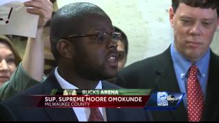 Milwaukee workers rally for good jobs from new Bucks arena project