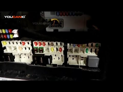 2015+ Jaguar Xe – Fuse Box Locations (Engine Bay, Trunk And, Passenger’S Foot Well)