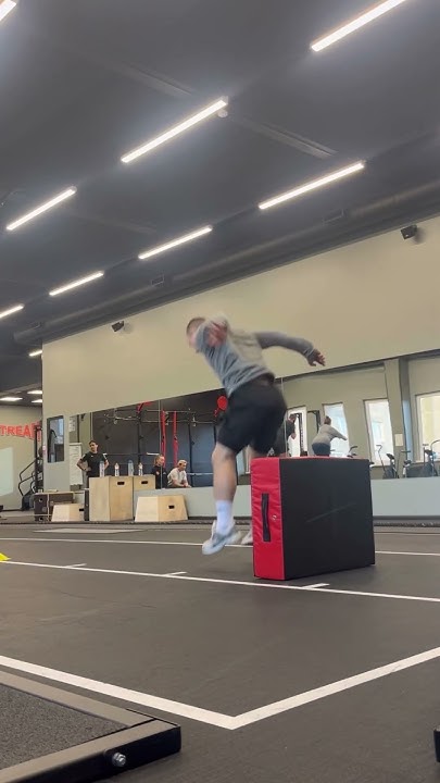 Прыжок через барьер+ прыжок в длину/ Hurdle jump+ broad jump - YouTube