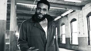 Pharoahe Monch featuring Lil Fame - 24 Hours Resimi