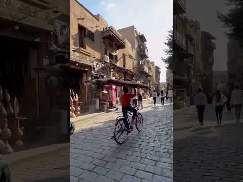 Street Food!Food delivery in Egypt Did you order bread for breakfast