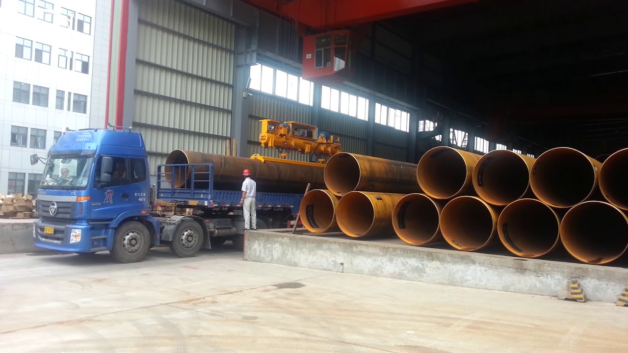 Handling steel pipes from storage to transport Aerolift YouTube