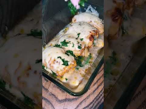 рецепт бомба! куриный рулетик #куриныйрулет #какприготовить #рулет #мяснойрулет #short #shorts