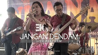 Download Lagu Eka wik wik jangan dendam MP3 Download Lagu Eka wik wik jangan dendam MP3