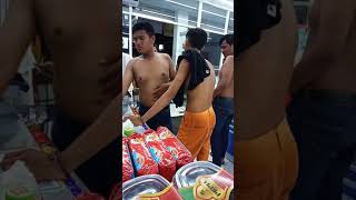 Download Lagu Prank kasir indomaret gak pake baju madura kocak.. MP3 Download Lagu Prank kasir indomaret gak pake baju madura kocak.. MP3