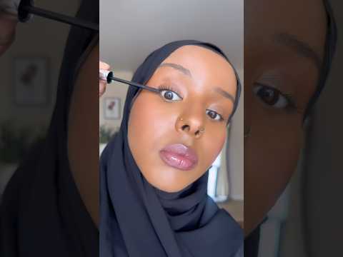 تجربة تسوّق مكياج في سيفورا: تكميل الماكياج بالمسكارا