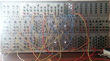 Behringer/ARP 2500 (n° 65) - Low notes with resonators