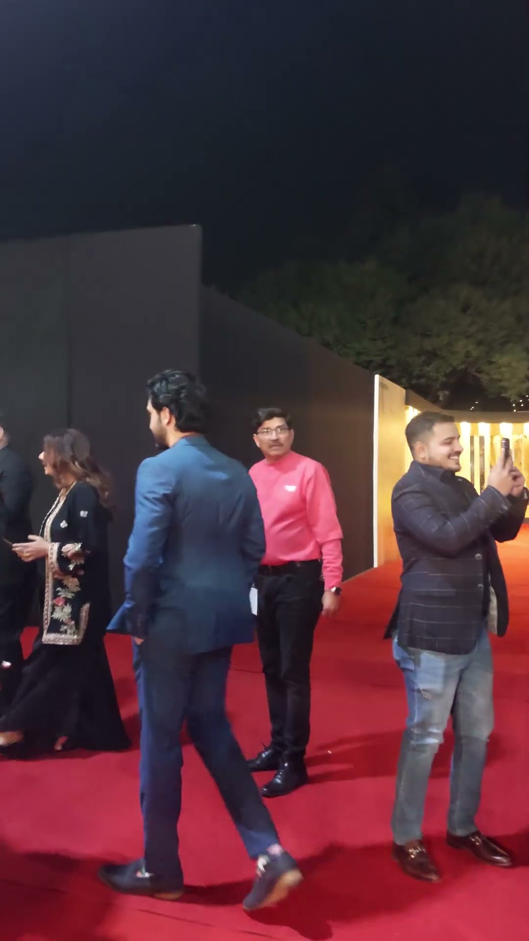 Ahad Raza Mir \u0026 Bilal Ashraf at the red carpet of 20 years of HUM TV magic. #20YearsOfHUM