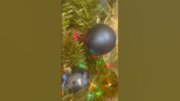 Mini Charms for Christmas? YESS 😍🙌 #quilting #quiltshop #fabricshop #quilt #quilts #sewing #moda